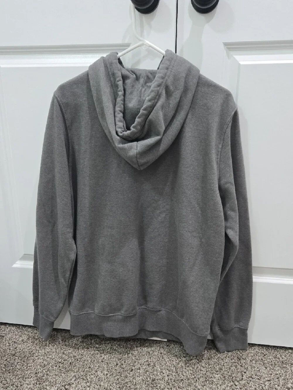 The North Face Men's Gray Logo Pullover Hoodie